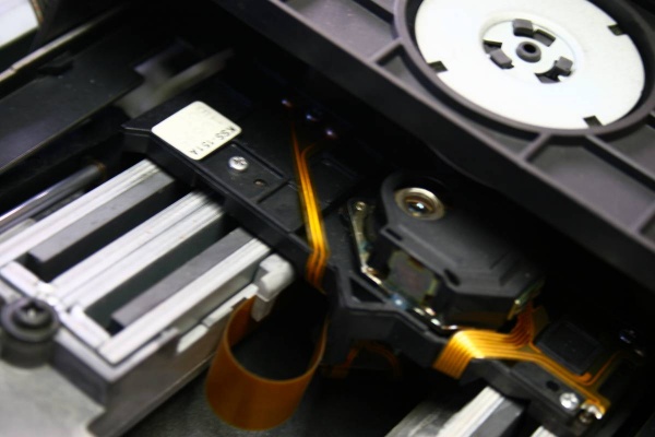 Как сделать 3D-принтер из старых DVD-приводов?